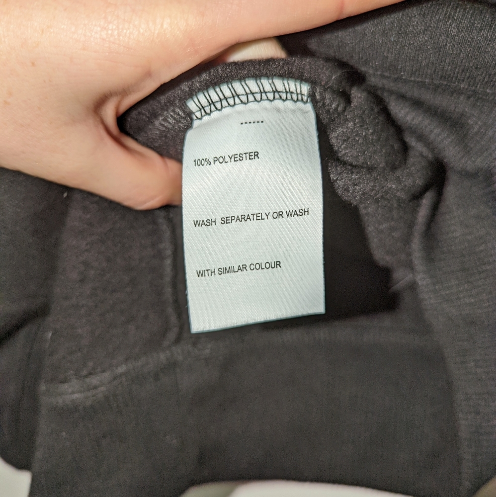 Saski Collection Logo Sweatshirt - Picture 7 of 7
